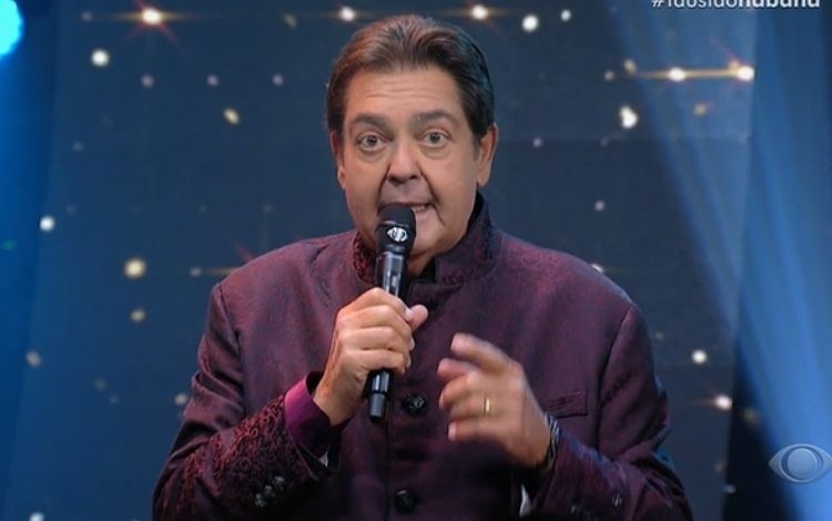 Faustão recebe alta de hospital após novos transplantes