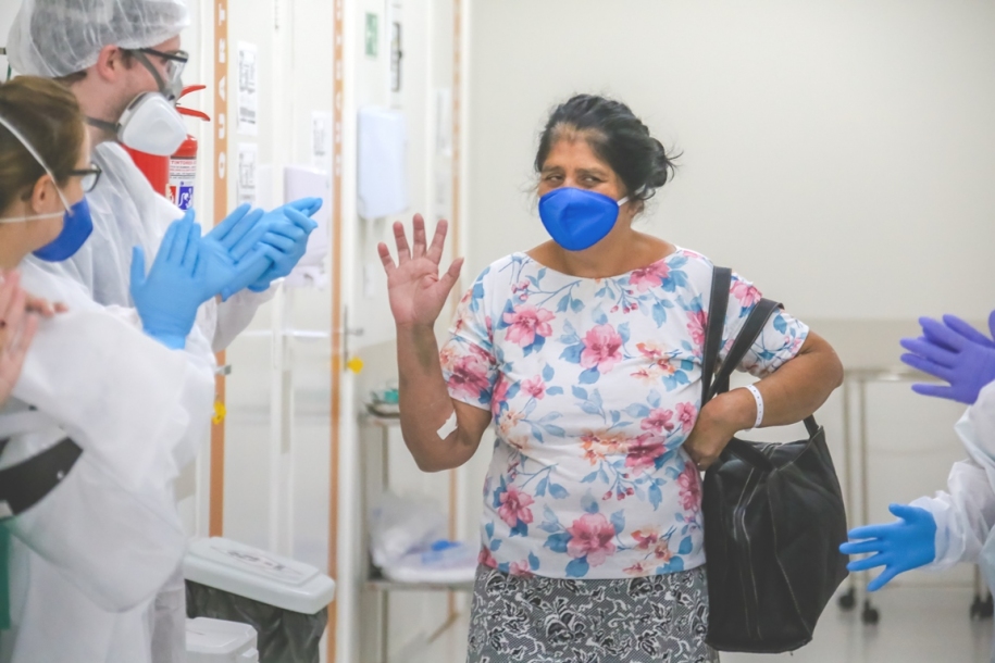 Cinco pacientes saem curados do Centro de Tratamento ao Covid-19