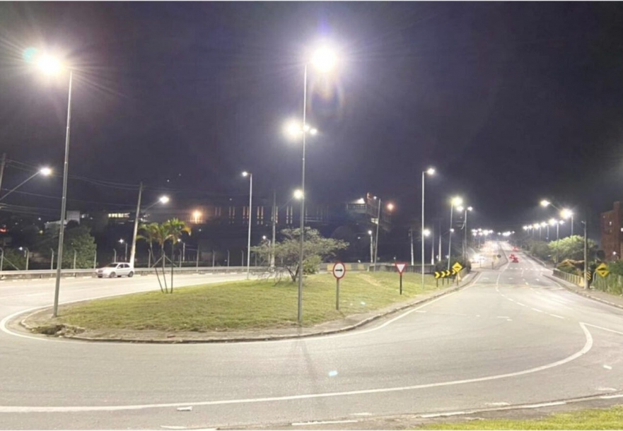 Jandira troca mais de 60% da iluminação pública por LED