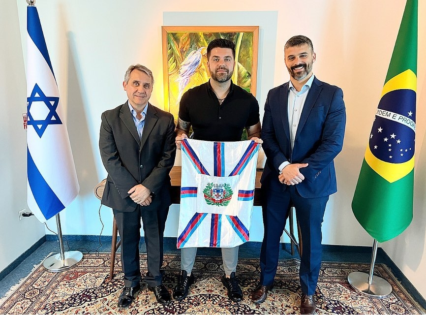 Prefeito Danilo Joan participa de reunião na Embaixada Brasileira em Israel 
