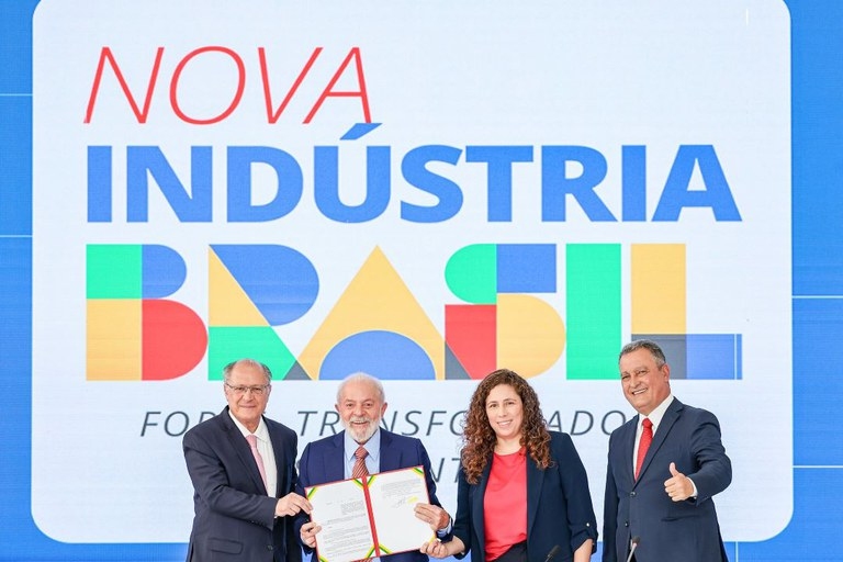 Presidente Lula e vice-presidente Geraldo Alckmin lançam Programa Nova Indústria 