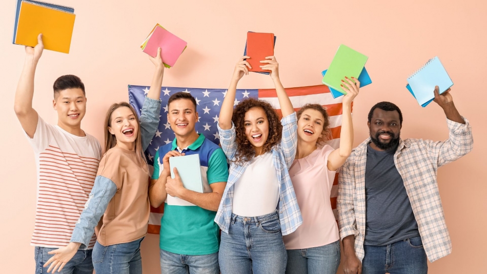 Jandira oferece curso gratuito de inglês para recepção